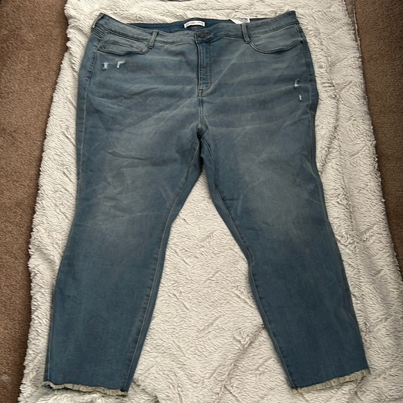 NWT Nine West High Rise Jeans Size 24W - Picture 1 of 5